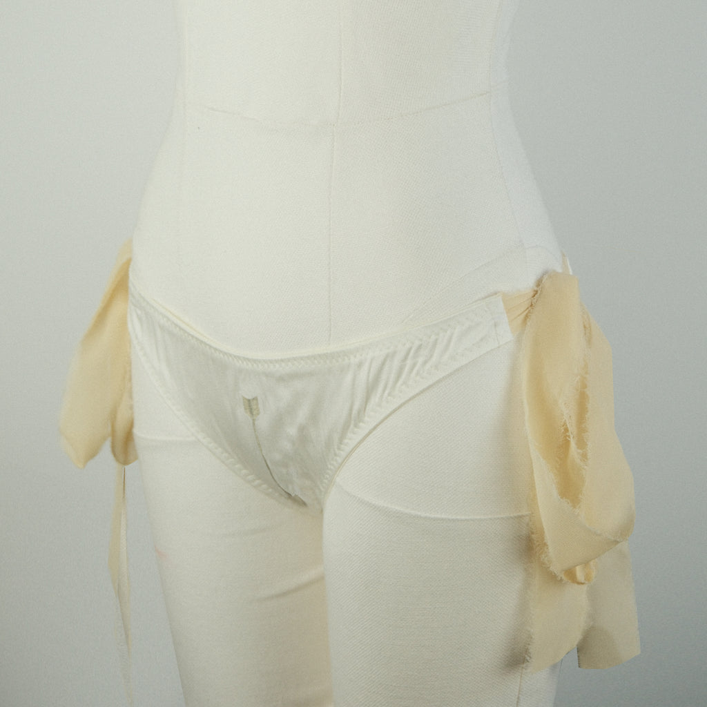 Arrow Tie Side Knicker