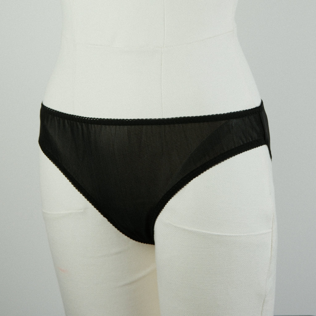 Low Knicker
